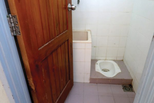 school-sanitation05